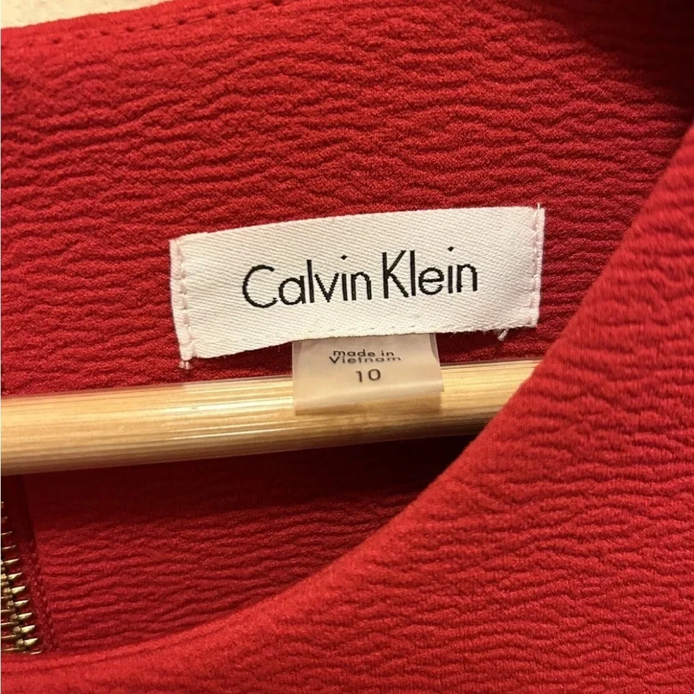 Calvin Klein Elegant Red Sleeveless Dress Sz 10 EUC!! - Picture 2 of 10